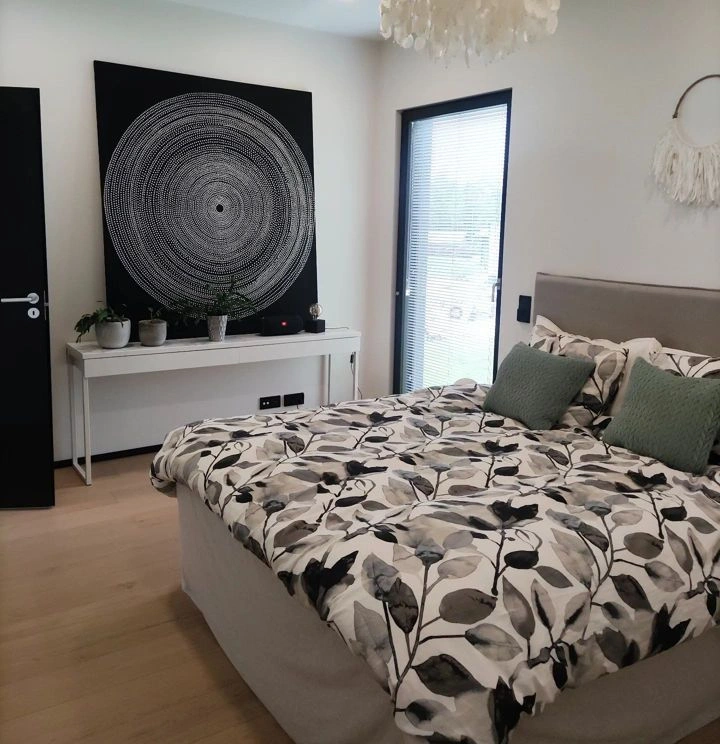 Tikkurila Paper F497 bedroom 