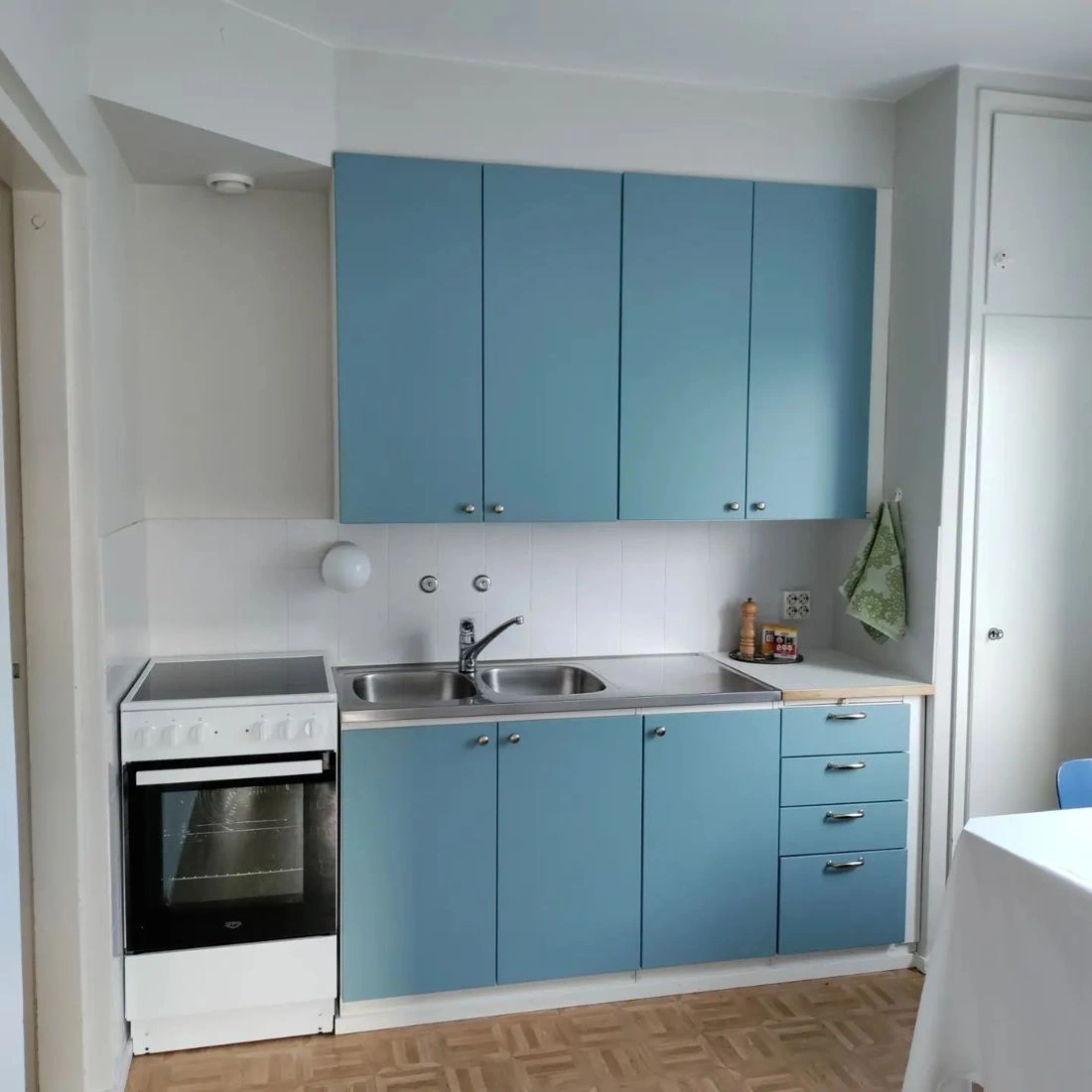 Tikkurila Tide L491 kitchen cabinets