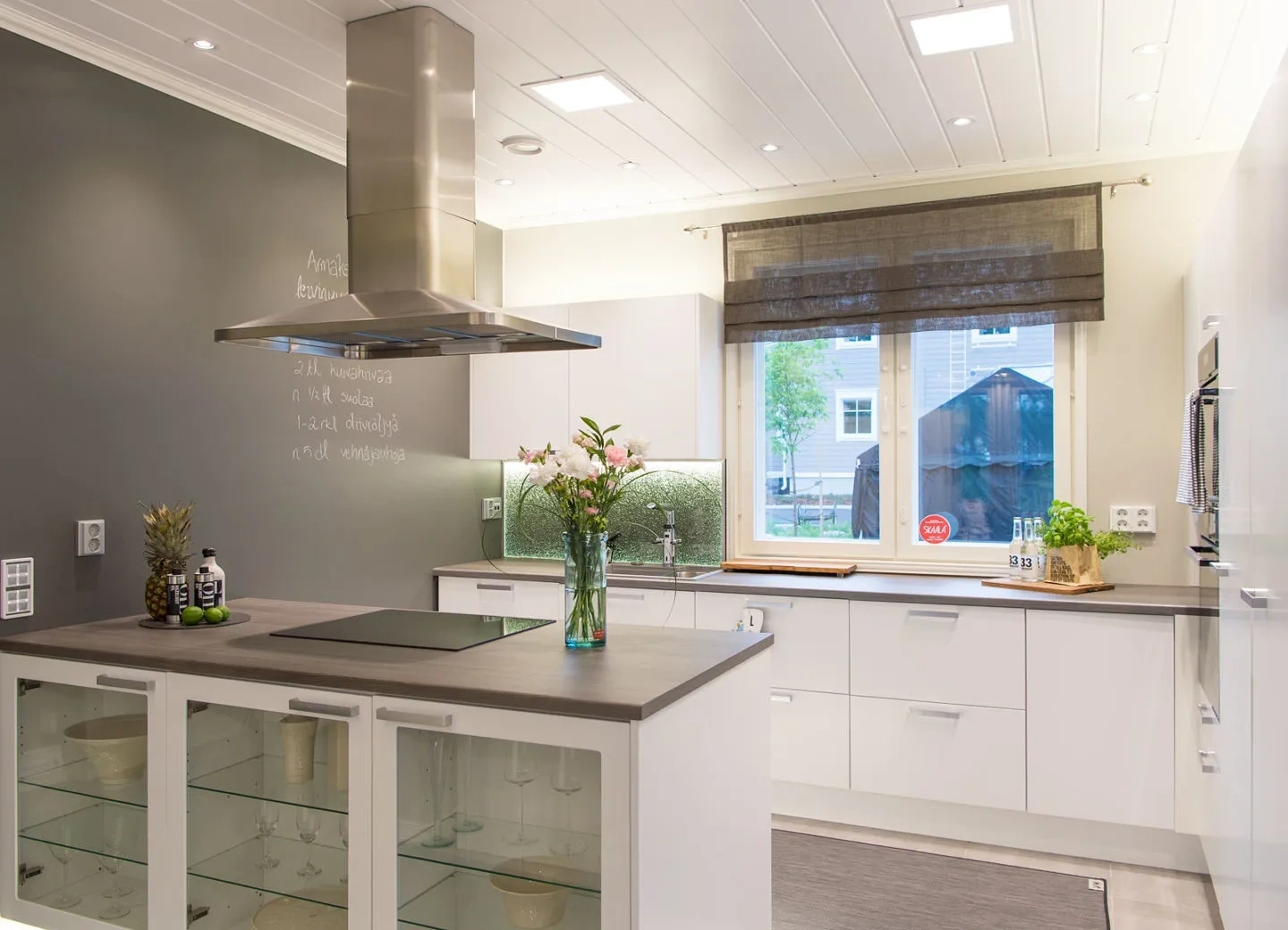 Sisämaalit Tikkurila Basaltti N499