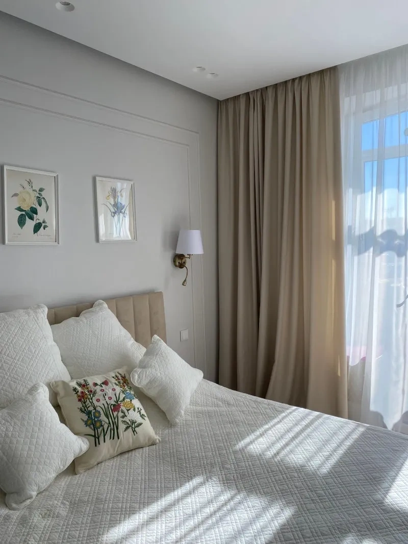 Moldings in bedroom Tikkurila Y481 Cloud review