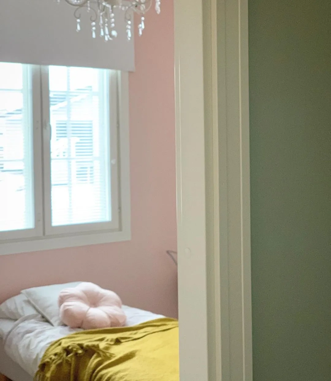 Sisämaalit Tikkurila Pirtelö Y411