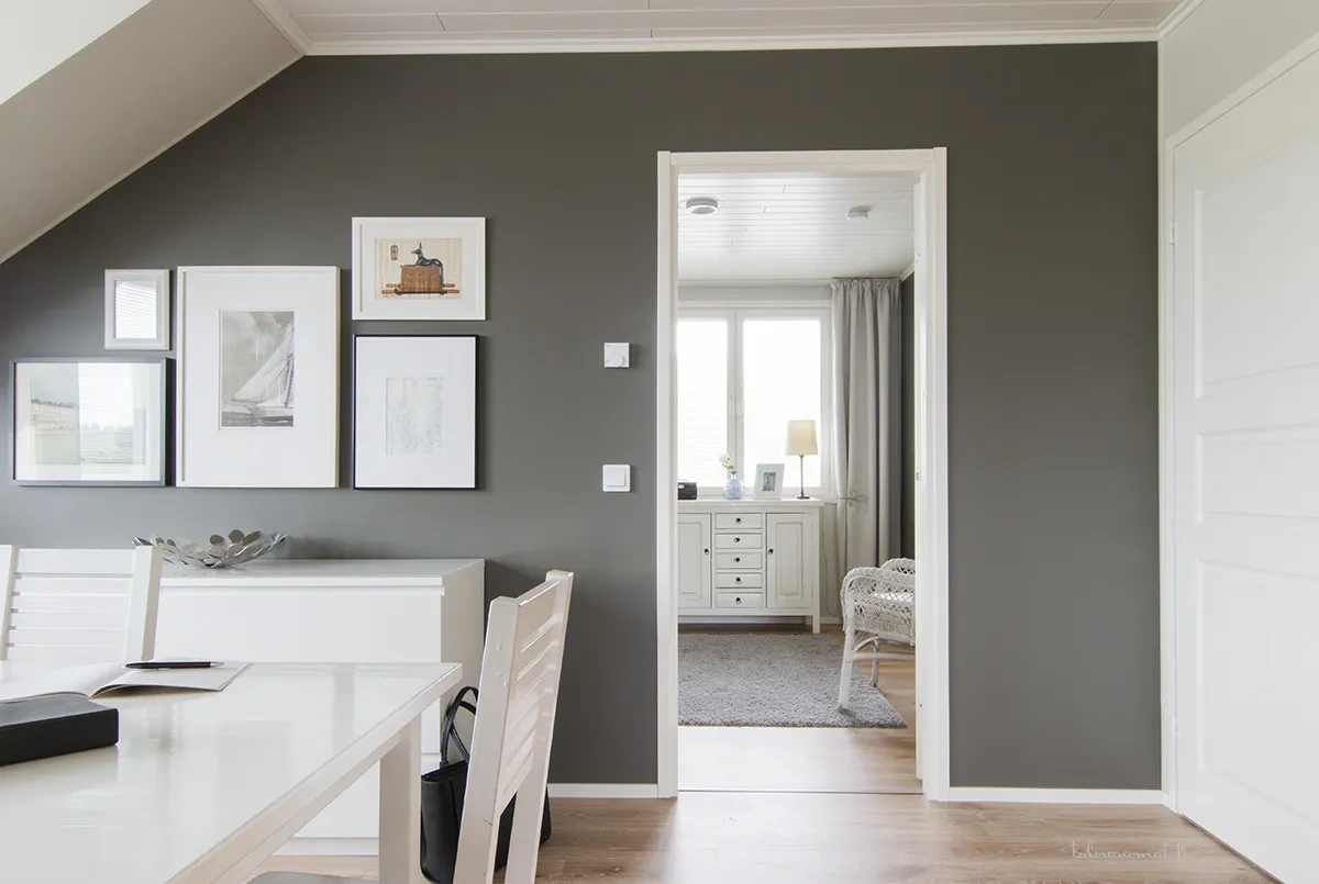 Sisämaalit Tikkurila  V497