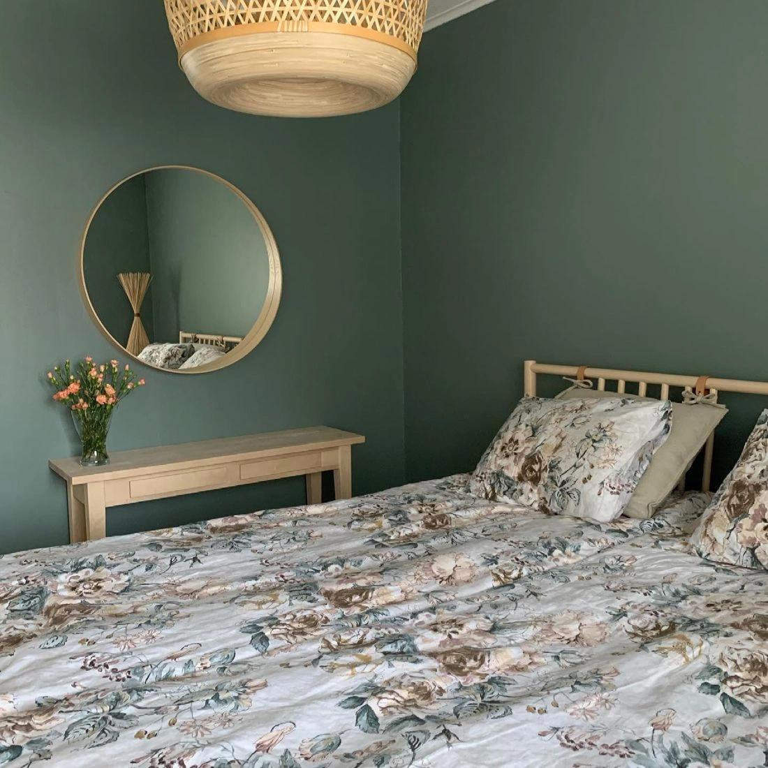 Tikkurila Nefriitti makuuhuone väri