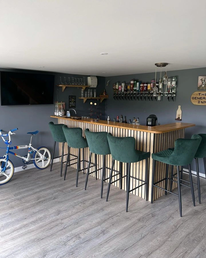 Tikkurila Tyrsky seinämaalaus 