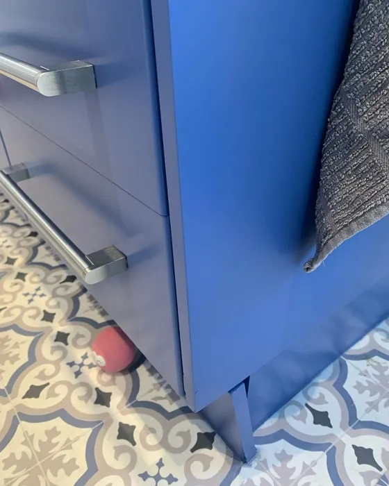 RAL 5023 keittiön kaapit väri