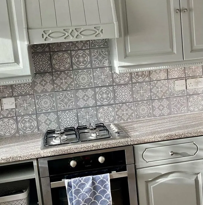 Frenchic Paint Spitfire keittiön kaapit sävy