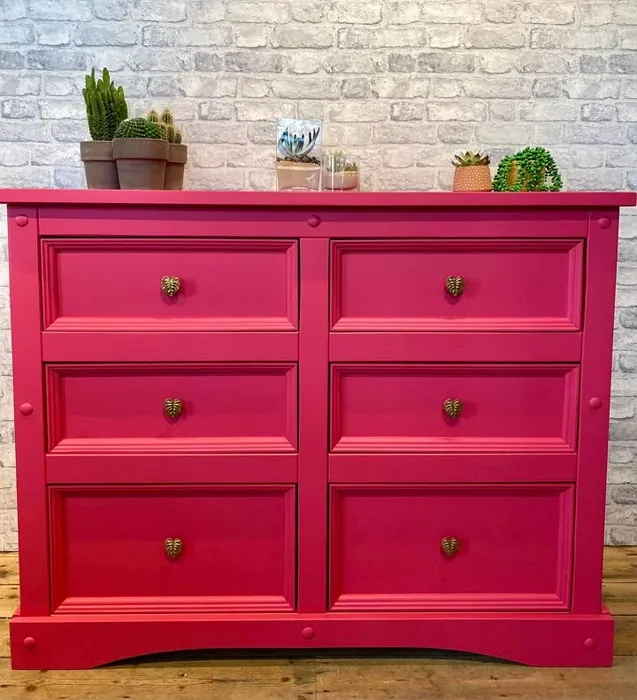 Frenchic Paint Raspberry Punch maalatut huonekalut sävy