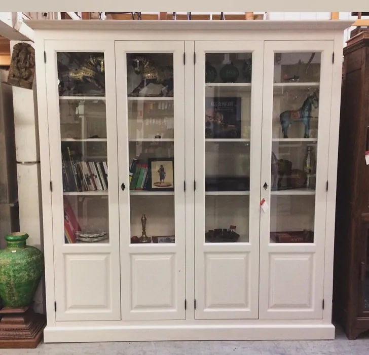 RAL 9010 maalatut huonekalut kuva