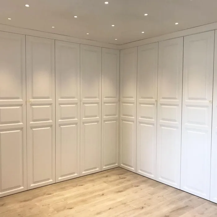 RAL 9003 maalattu säilytystila 