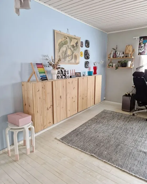 Tikkurila Y354 olohuone sävy