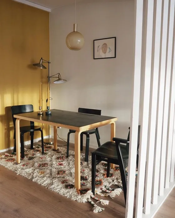 Tikkurila Dukaatti olohuone sävy