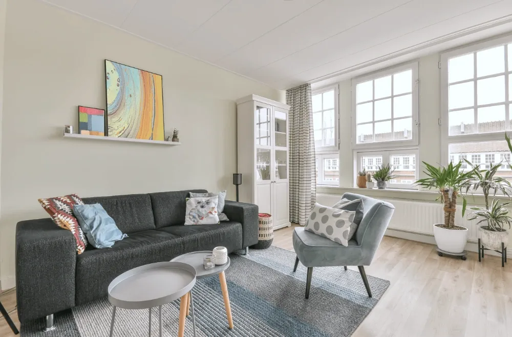 Tikkurila undefined F450 olohuoneen maali