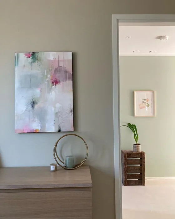 Tikkurila Flanelli J446 olohuone