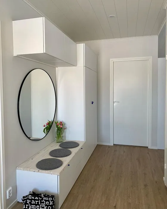 Tikkurila F487 käytävällä 