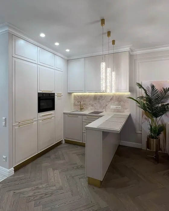 Tikkurila F483 keittiön kaapit sävy