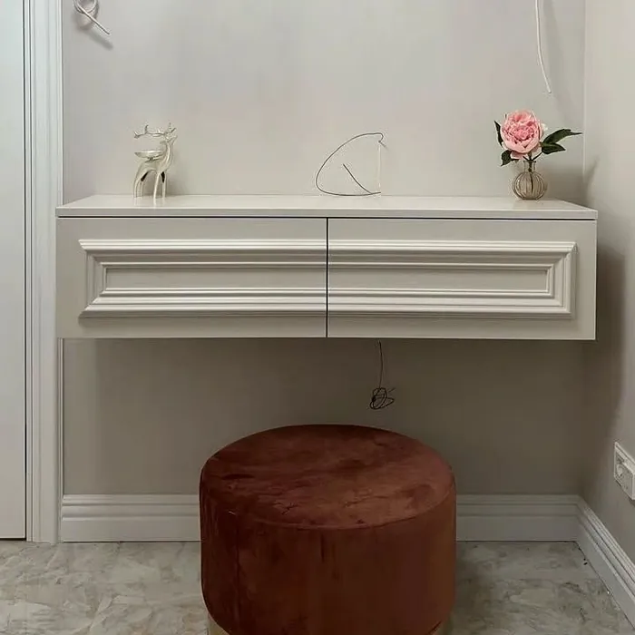 Tikkurila Illusio käytävällä sävy