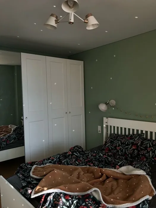 Tikkurila  J445 makuuhuone