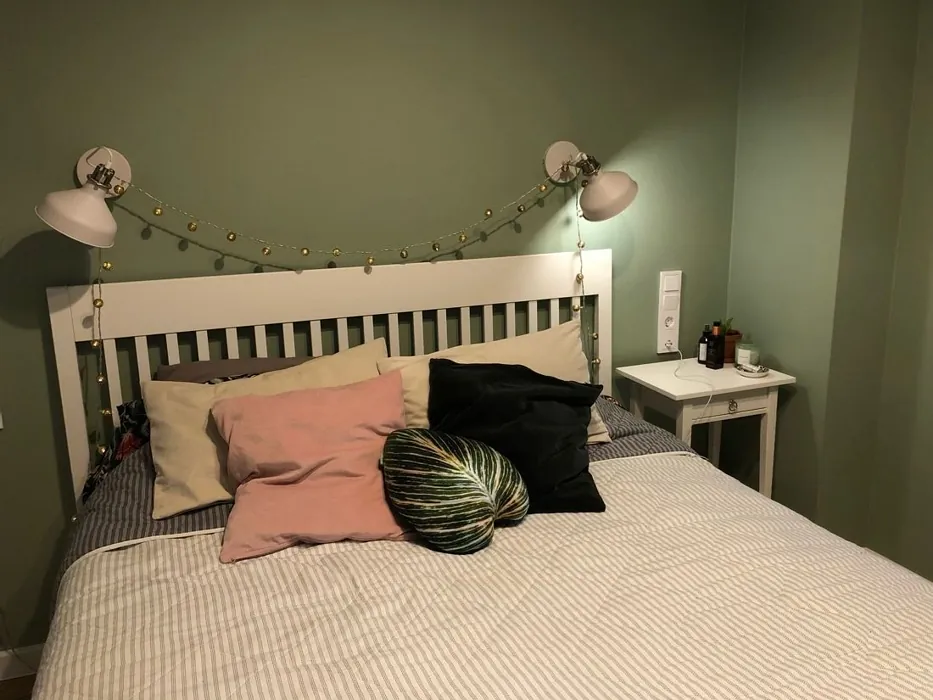 Tikkurila  J445 makuuhuone