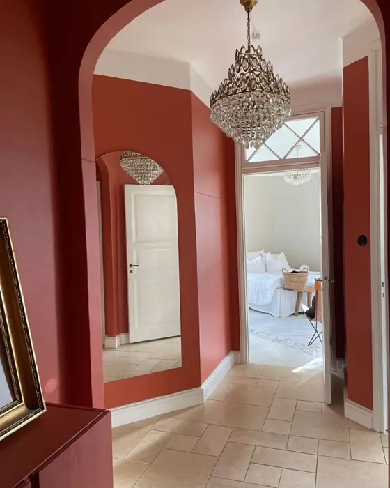 Tikkurila Karneoli käytävällä sävy