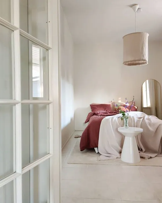 Tikkurila Y456 olohuone sävy kokemuksia