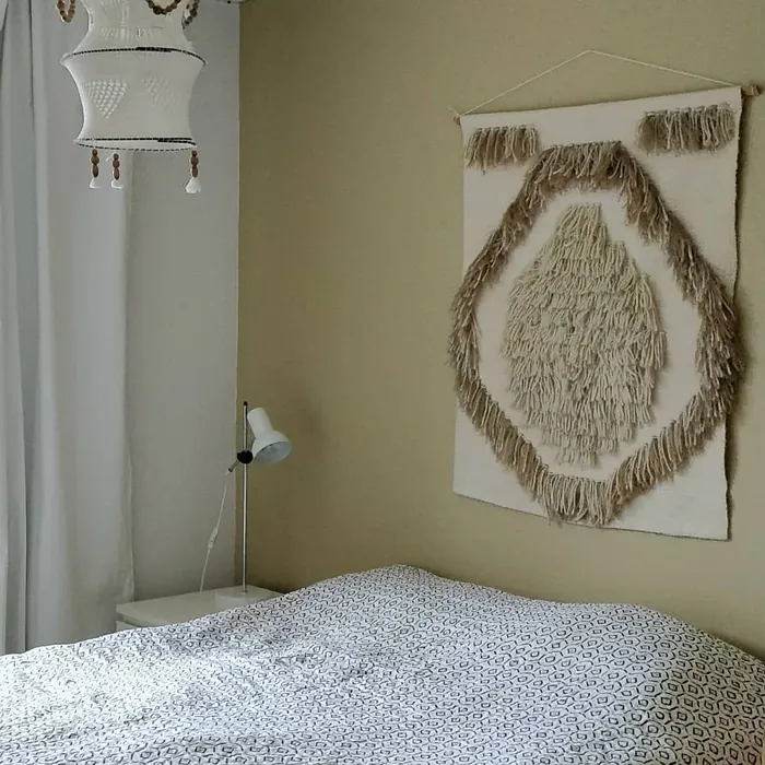 Tikkurila Köysi makuuhuoneen korostusseinä sävy