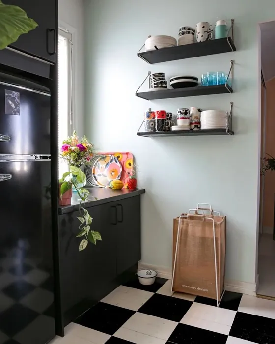 Tikkurila Kristalli keittiö väri