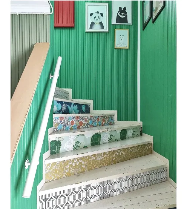 Tikkurila L374 käytävällä sävy