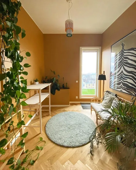 Tikkurila Mehiläisvaha olohuone sävy