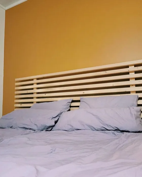 Tikkurila Mehiläisvaha makuuhuone sävy