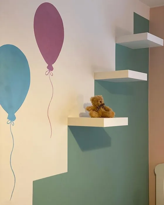 Tikkurila J442 lastenhuone sävy