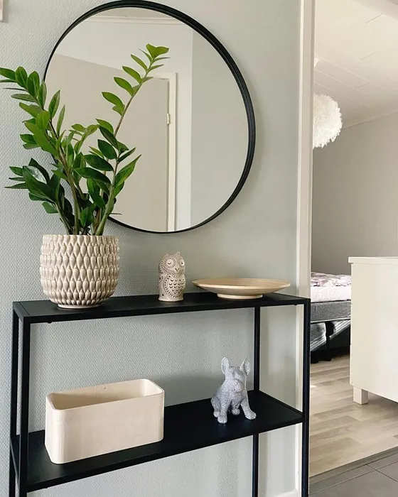 Tikkurila X447 käytävällä 