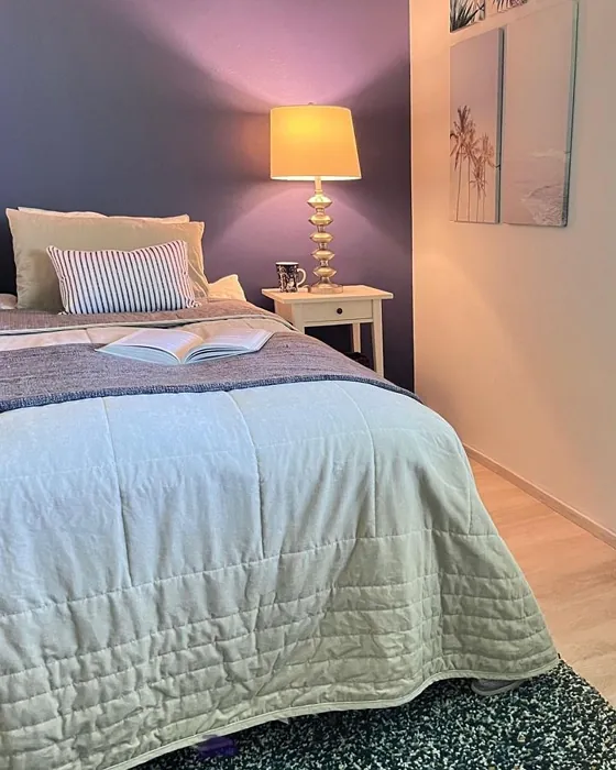 Tikkurila Nocturne makuuhuone sävy