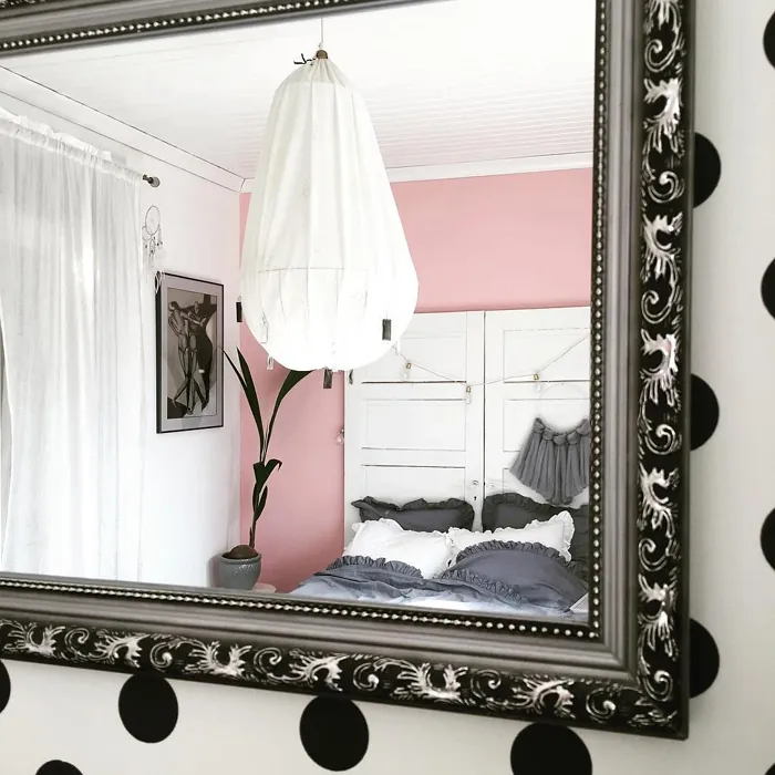 Tikkurila Orkidea makuuhuone sävy