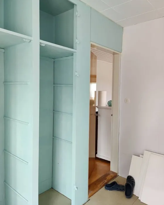 Tikkurila H441 maalattu säilytystila 