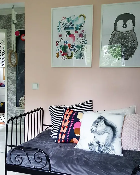 Sisämaalit Tikkurila Pirtelö Y411