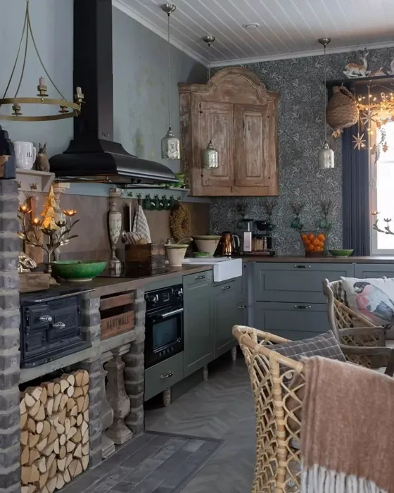 Tikkurila Rautatie keittiön kaapit väri