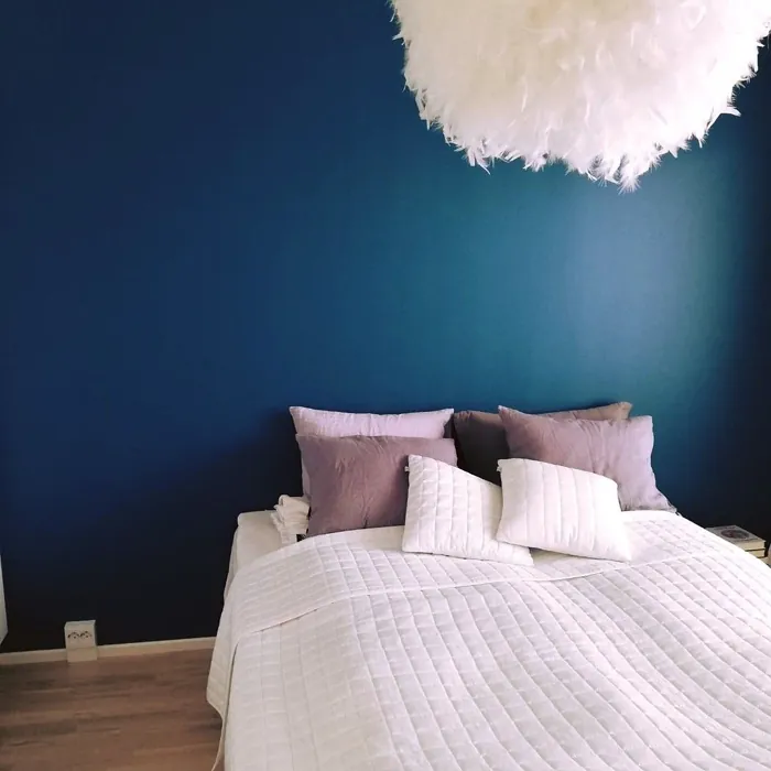 Tikkurila Riikinkukko M366 makuuhuone