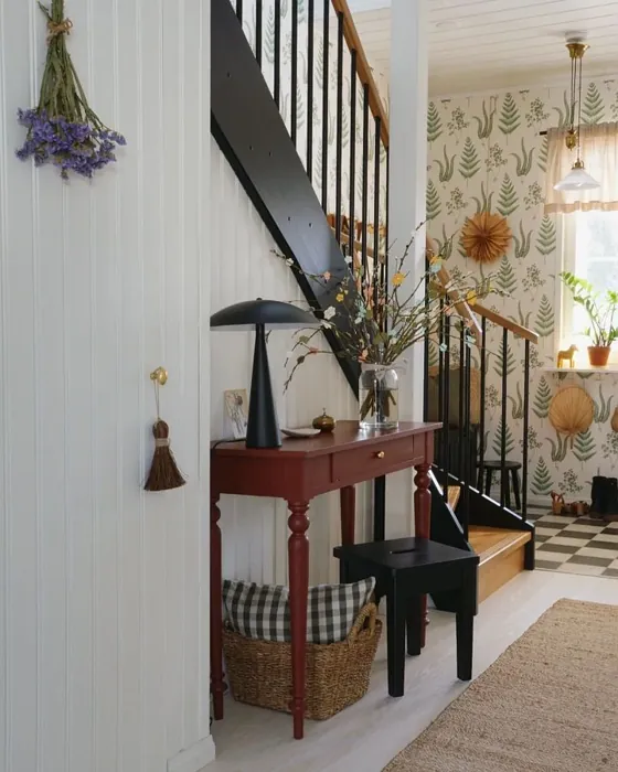 Tikkurila Rooibos M476 painted furniture