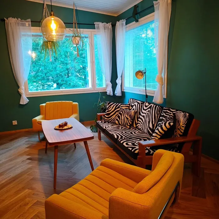 Tikkurila S370 olohuone sisusta