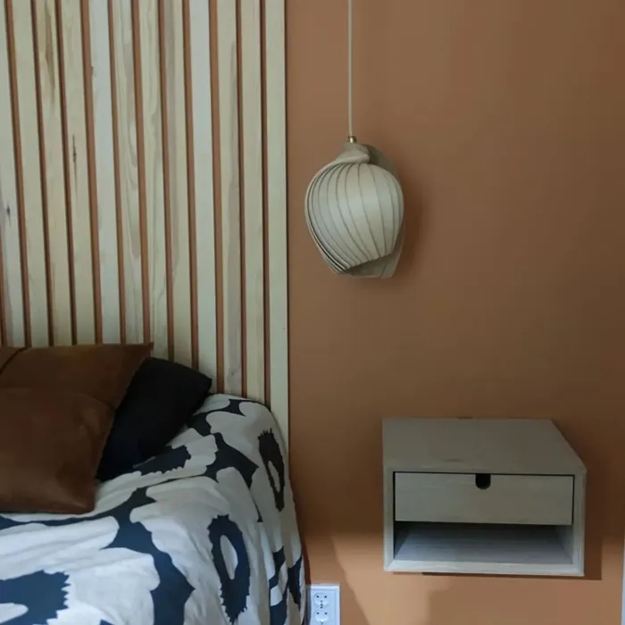 Tikkurila V406 makuuhuone väri
