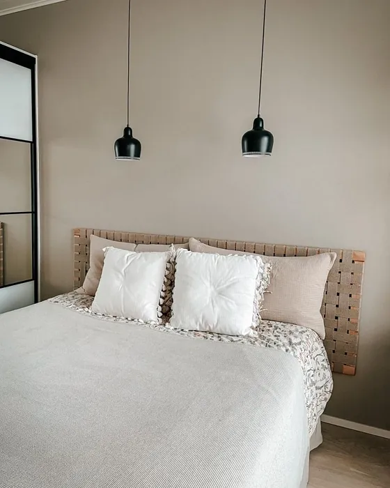 Tikkurila Savikivi makuuhuone väri