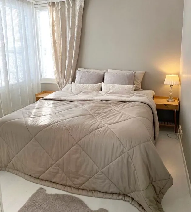 Tikkurila Savikivi makuuhuoneen korostusseinä sisusta