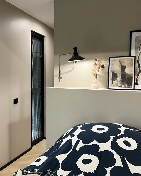 Tikkurila V486 makuuhuone savy