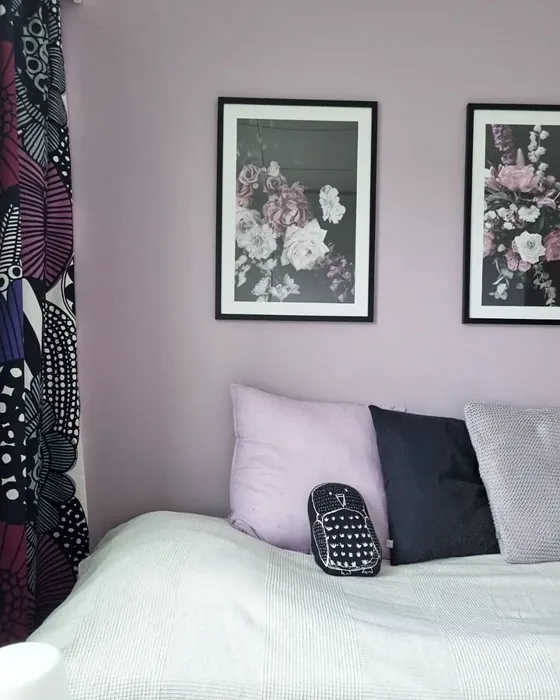Tikkurila Syreeni makuuhuone sävy