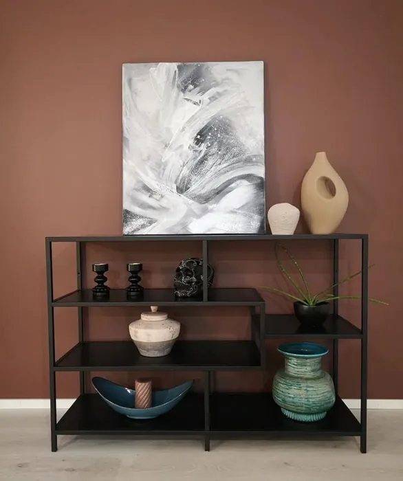 Tikkurila Tuulihaukka seinämaalaus 
